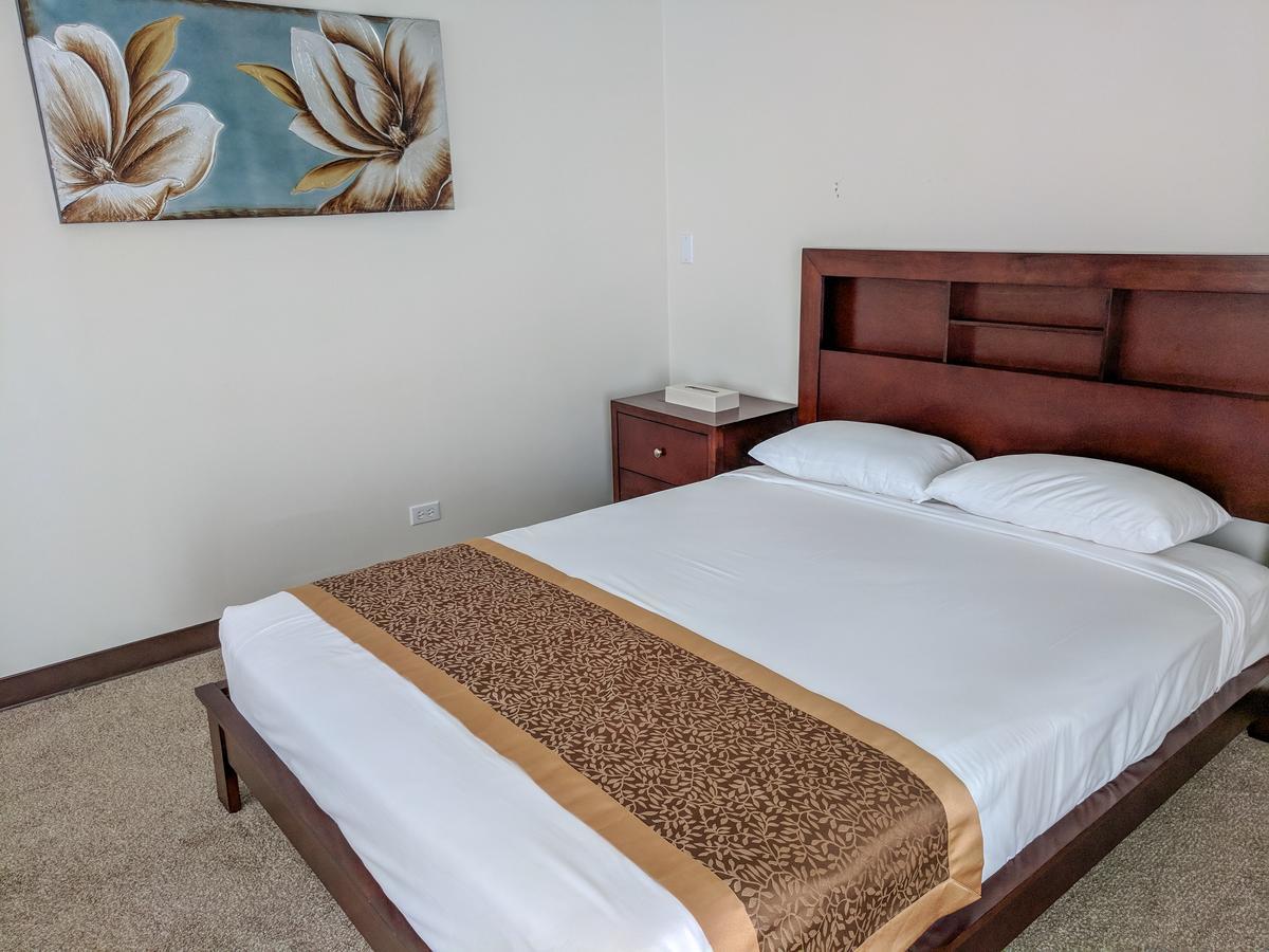 Oceanview Hotel And Residences Tumon Bagian luar foto